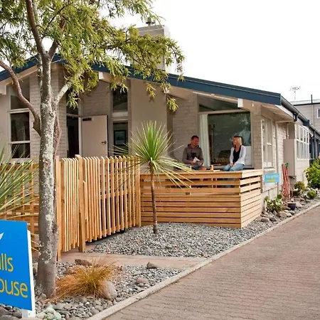 Seagulls Guesthouse-2